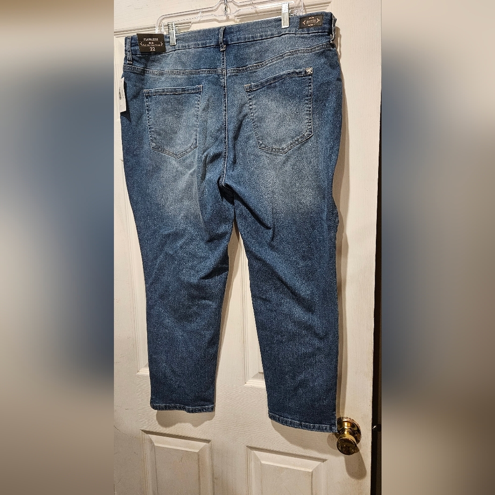 NANNETTE LEPORE JEANS - Picture 2 of 2